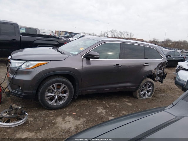 Toyota Highlander Xle V6 2015 5TDJKRFHXFS131331 Image 14