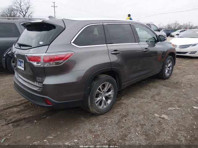 Toyota Highlander Xle V6 2015 5TDJKRFHXFS131331 Image 4