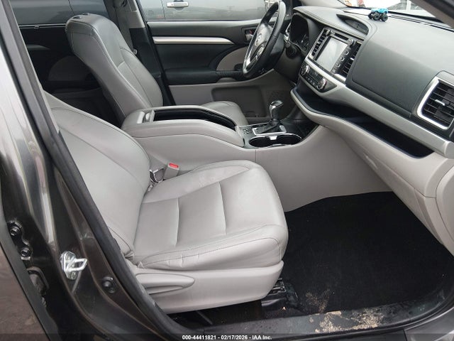 Toyota Highlander Xle V6 2015 5TDJKRFHXFS131331 Image 5