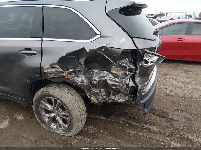 Toyota Highlander Xle V6 2015 5TDJKRFHXFS131331 Image 6