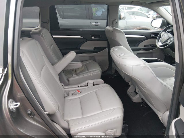Toyota Highlander Xle V6 2015 5TDJKRFHXFS131331 Image 8