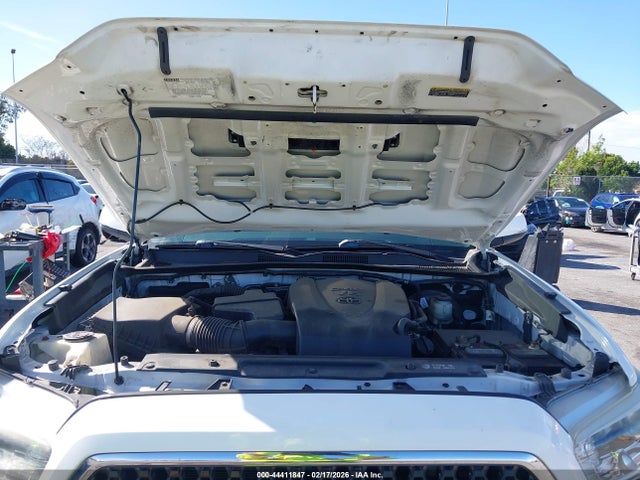 3TMBZ5DN8KM018098 Toyota Tacoma Trd Sport