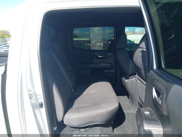 3TMBZ5DN8KM018098 Toyota Tacoma Trd Sport