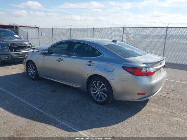 44411864 :رقم المزاد ، JTHBW1GG6H2134378 vin ، 2017 Lexus Es 300h مزاد بيع