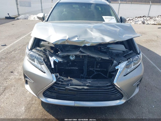 44411864 :رقم المزاد ، JTHBW1GG6H2134378 vin ، 2017 Lexus Es 300h مزاد بيع