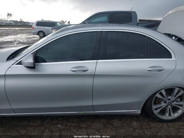 55SWF4HB3HU218824 Mercedes-Benz C 350E