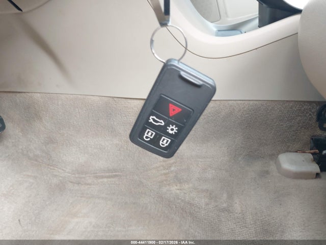 2016 VOLVO XC60 YV440MDK0G2806114 Photo 10