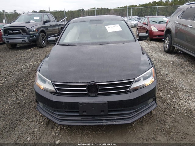 3VWD17AJ2GM301386 Volkswagen Jetta 1.8t Sport