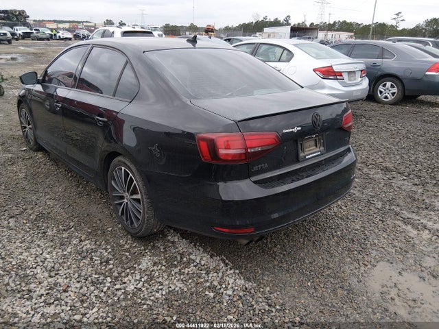 3VWD17AJ2GM301386 Volkswagen Jetta 1.8t Sport