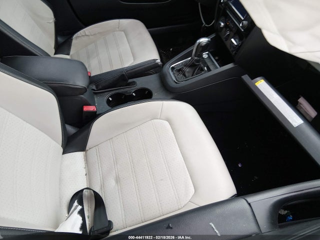 3VWD17AJ2GM301386 Volkswagen Jetta 1.8t Sport