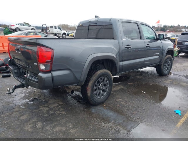 3TMCZ5ANXNM516302 Toyota Tacoma Sr5 V6