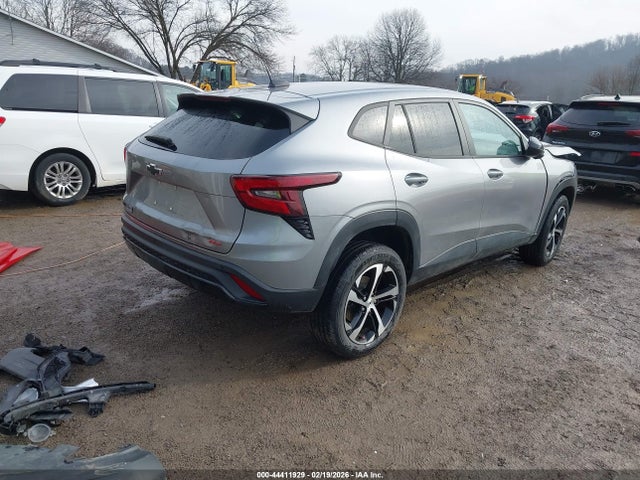 2025 CHEVROLET TRAX KL77LGEP9SC110810 Photo 3