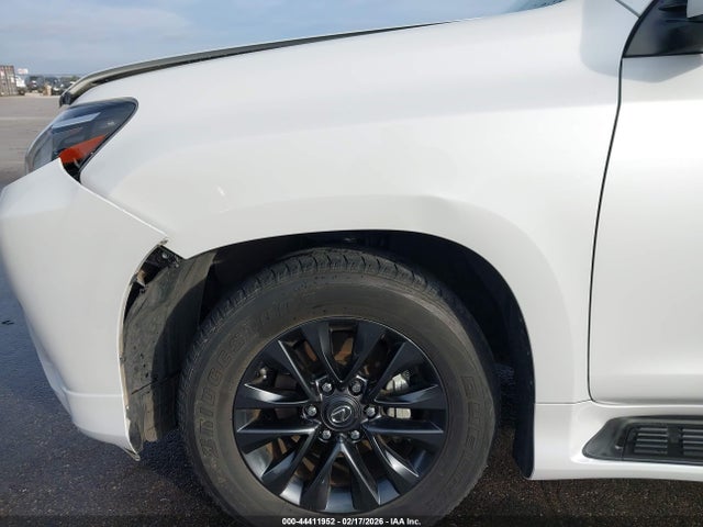 44411952 :رقم المزاد ، JTJAM7BX6N5330549 vin ، 2022 Lexus Gx 460 Premium مزاد بيع