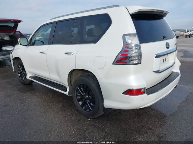 44411952 :رقم المزاد ، JTJAM7BX6N5330549 vin ، 2022 Lexus Gx 460 Premium مزاد بيع