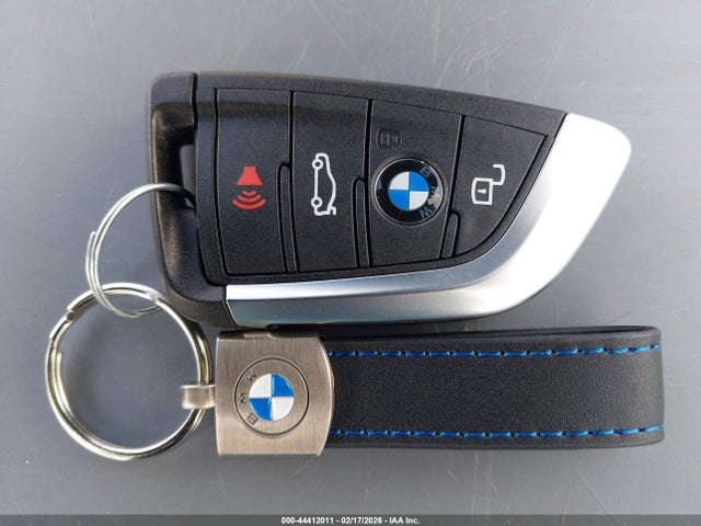 Продажа на аукционе авто 2025 Bmw 330i Xdrive, vin: 3MW89CW01S8F48158, номер лота: 44412011