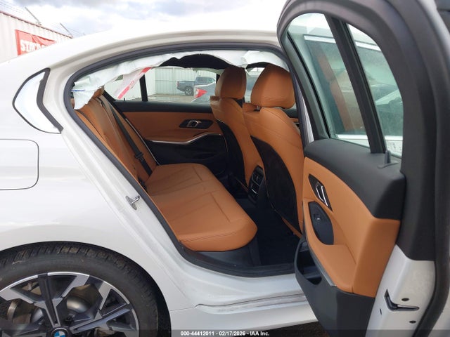Продажа на аукционе авто 2025 Bmw 330i Xdrive, vin: 3MW89CW01S8F48158, номер лота: 44412011