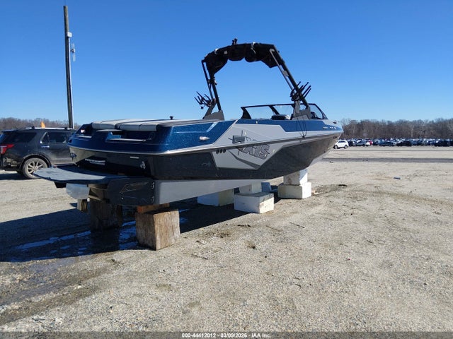 Axis Wake 2021 AWRG2721F121 Image 4