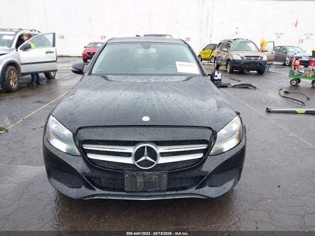 55SWF4KB0HU224279 Mercedes-Benz C 300 4matic