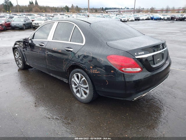 55SWF4KB0HU224279 Mercedes-Benz C 300 4matic