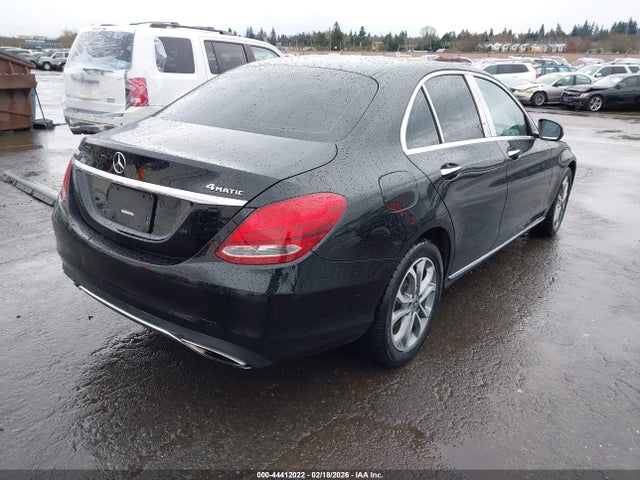 55SWF4KB0HU224279 Mercedes-Benz C 300 4matic