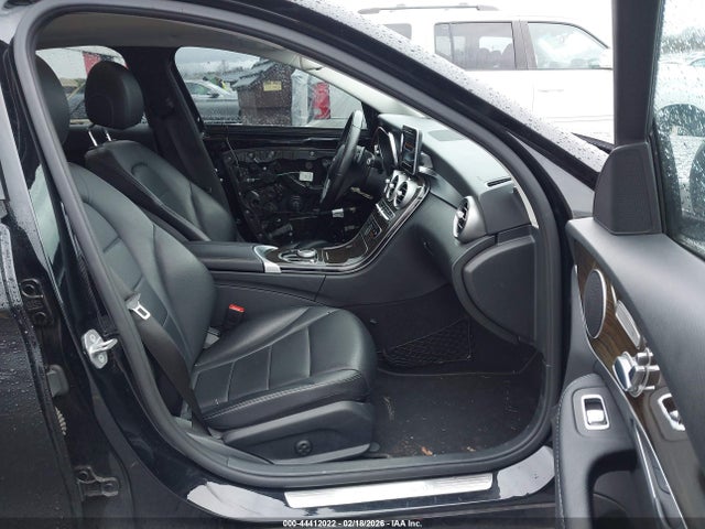 55SWF4KB0HU224279 Mercedes-Benz C 300 4matic