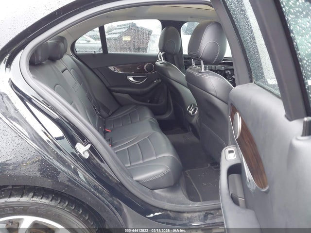 55SWF4KB0HU224279 Mercedes-Benz C 300 4matic