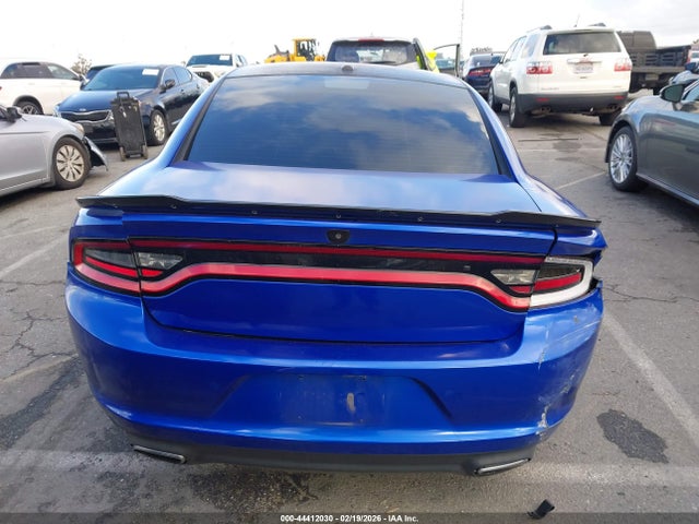 2C3CDXBG4JH197082 Dodge Charger Sxt Rwd