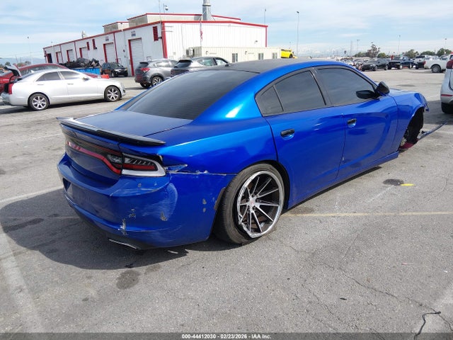 2C3CDXBG4JH197082 Dodge Charger Sxt Rwd