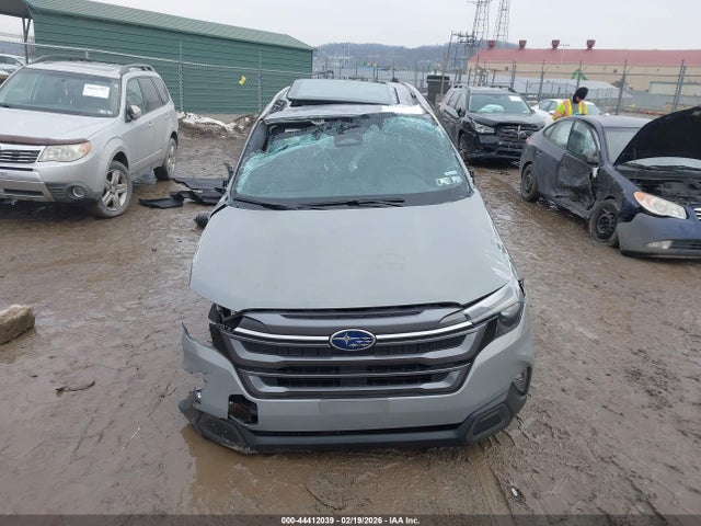 2025 Subaru Forester Limited Hybrid მანქანა იყიდება აუქციონზე, vin: JF2SLSRD3SH416969, აუქციონის ნომერი: 44412039