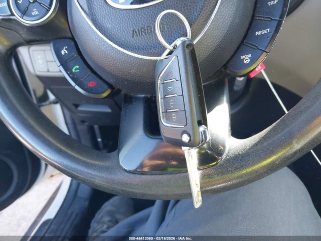 KIA Soul 2015 KNDJN2A29F7235501 Image 11