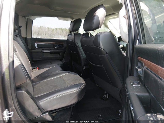 2017 Ram 1500 Laramie  4x4 5'7 Box მანქანა იყიდება აუქციონზე, vin: 1C6RR7NTXHS842666, აუქციონის ნომერი: 44412081
