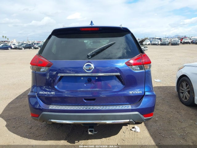 44412088 :رقم المزاد ، KNMAT2MVXHP595035 vin ، 2017 Nissan Rogue Sv مزاد بيع