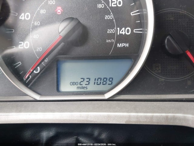 Toyota RAV4 LE 2015 JTMZFREV1FJ048723 Image 15