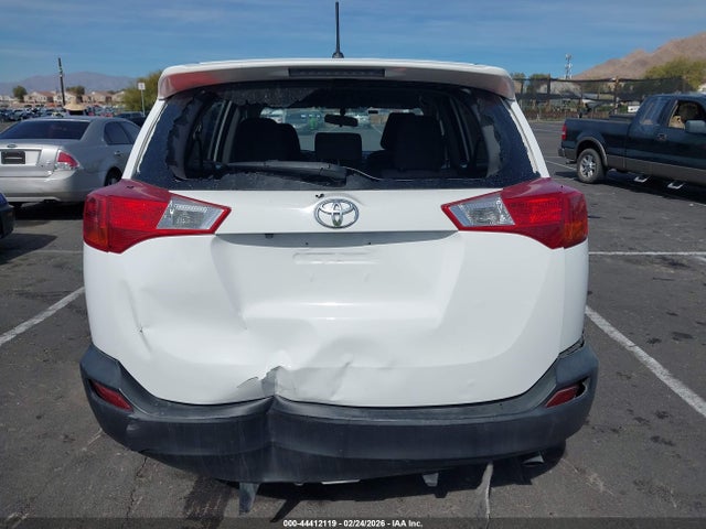 Toyota RAV4 LE 2015 JTMZFREV1FJ048723 Image 16