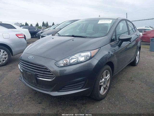 3FADP4BJ2KM135769 Ford FIESTA SE
