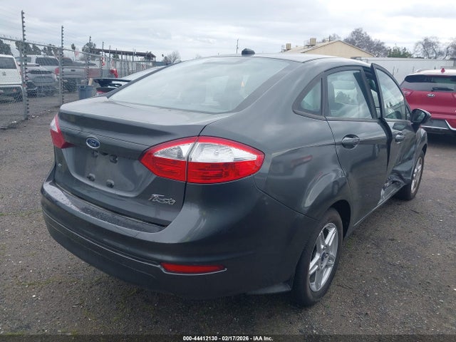 3FADP4BJ2KM135769 Ford FIESTA SE