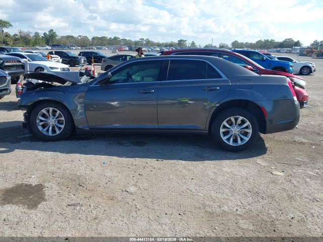 Aukcja sprzedaży 2015 Chrysler 300 Limited, vin: 2C3CCAAG2FH792084, numer aukcji: 44412154