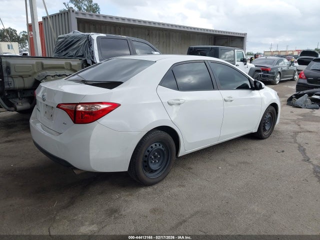2T1BURHE1KC223089 Toyota COROLLA LE