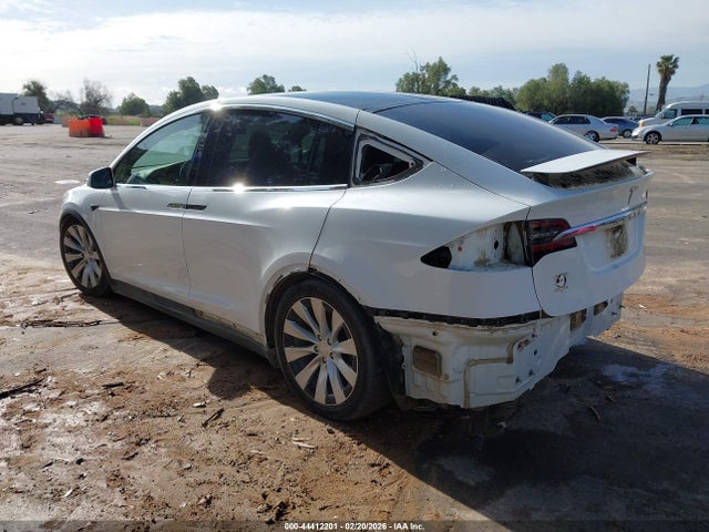 Продажа на аукционе авто 2020 Tesla Model X, vin: 5YJXCDE22LF261093, номер лота: 44412201