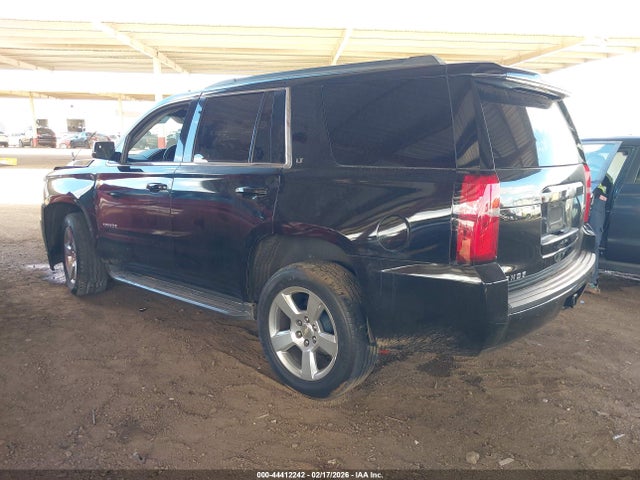 Chevrolet Tahoe Lt 2018 1GNSCBKC0JR258168 Image 3