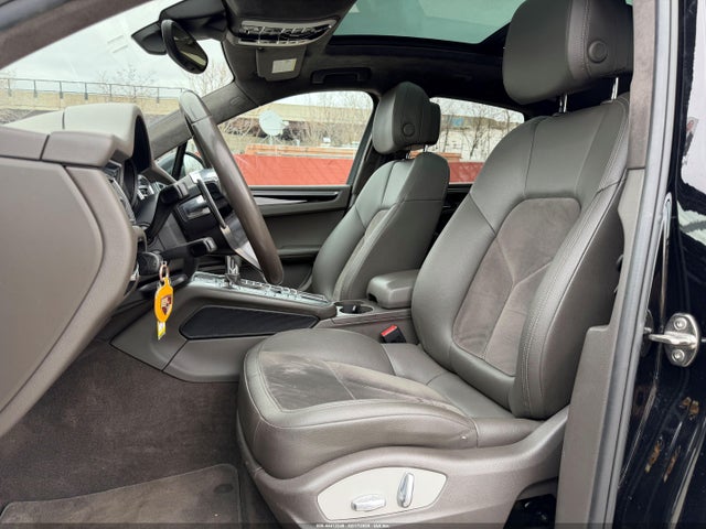 2017 PORSCHE MACAN WP1AB2A54HLB16167 Photo 4
