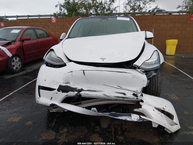7SAYGDEE0NF350850 Tesla Model Y Long Range Dual Motor All-wheel Drive