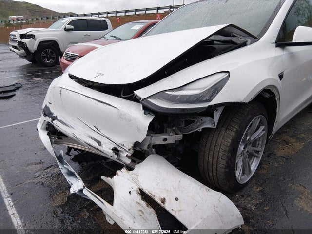 7SAYGDEE0NF350850 Tesla Model Y Long Range Dual Motor All-wheel Drive