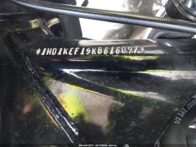 2019 HARLEY-DAVIDSON FLHTK 1HD1KEF15KB616097 Photo 9