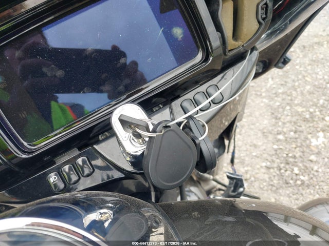 2019 HARLEY-DAVIDSON FLHTK 1HD1KEF15KB616097 Photo 10