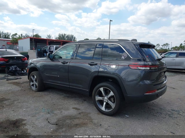 2024 JEEP GRAND CHEROKEE 1C4RJHBGXRC683401 Photo 2
