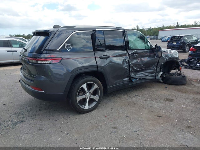 2024 JEEP GRAND CHEROKEE 1C4RJHBGXRC683401 Photo 3