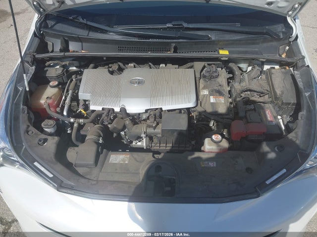 Toyota Prius Three Touring 2017 JTDKARFU5H3536666 Image 10