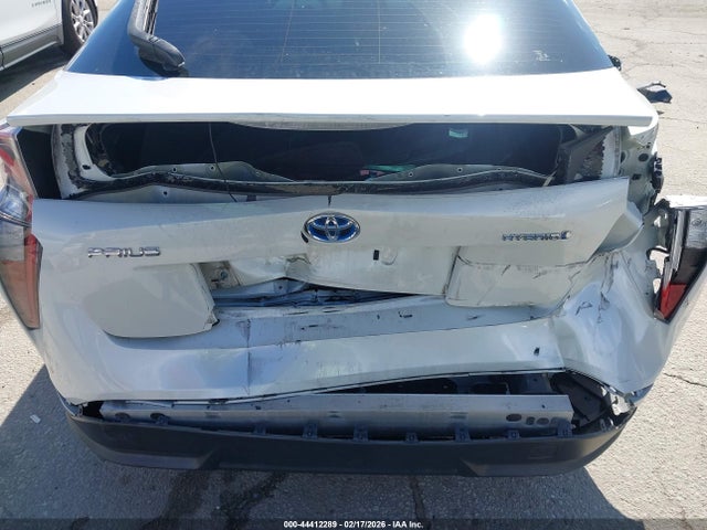 Toyota Prius Three Touring 2017 JTDKARFU5H3536666 Image 6