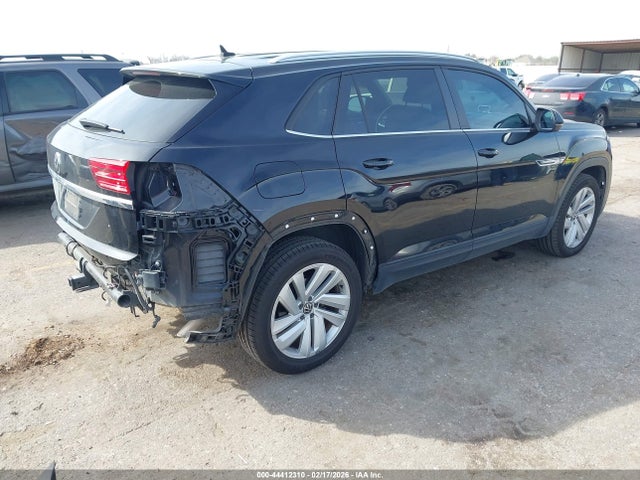 2021 VOLKSWAGEN ATLAS CROSS SPORT 1V2WE2CA0MC216445 Photo 3